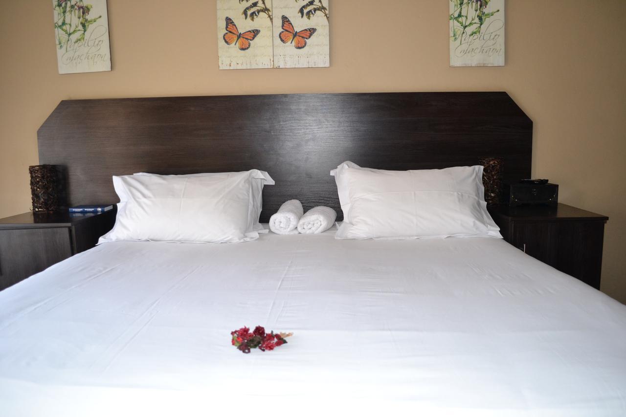 Oasis Of Life Guest House Witbank Esterno foto