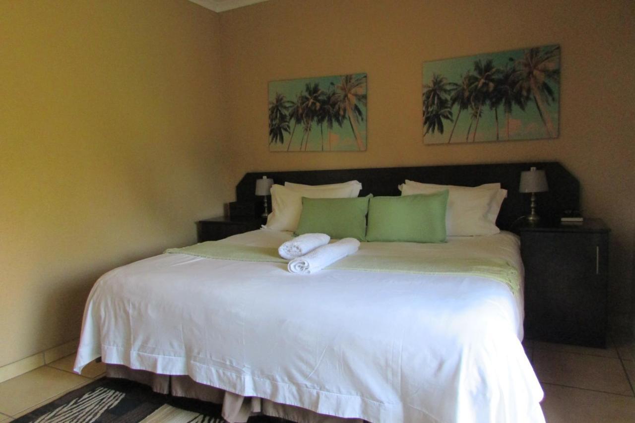 Oasis Of Life Guest House Witbank Esterno foto